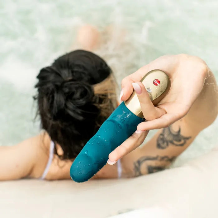 Fun Factory STRONIC PETITE USB Rechargeable Thrusting Vibrator 17cm Fun Factory