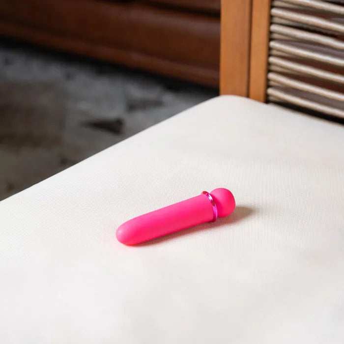 Maia JAGUAR USB Rechargeable Bullet Vibrator 10.1cm Maia Toys